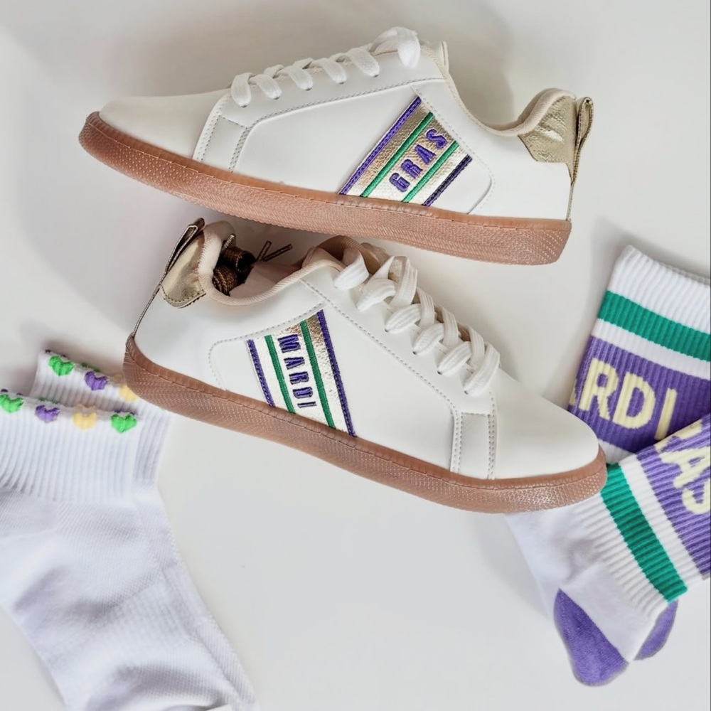 NEW IN BOX BRAND NEW NEVER WORN MARDI GRAS SNEAKERS💜💚💛